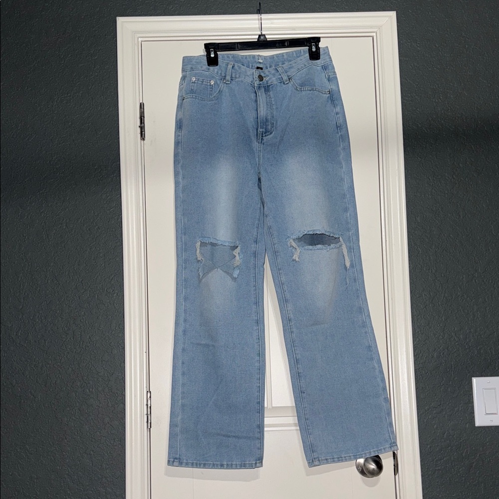 Stylish Light Blue Distressed Women Jeans